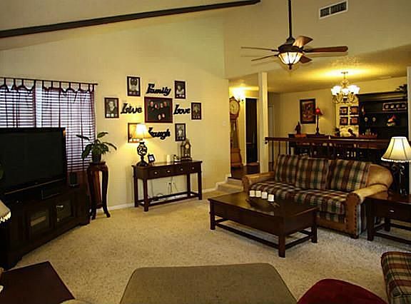 4th image of 3101 Longbow Dr