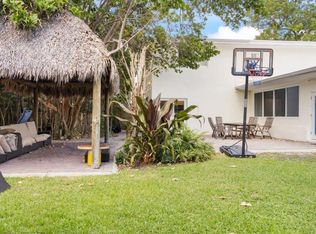 688 Fernwood Rd, Key Biscayne, FL 33149