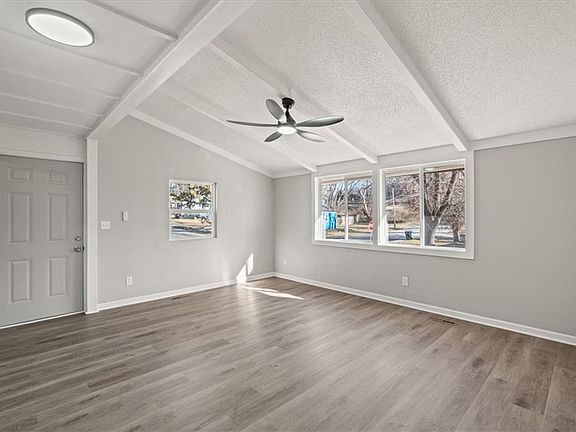 4th image of 4027 E 45th St