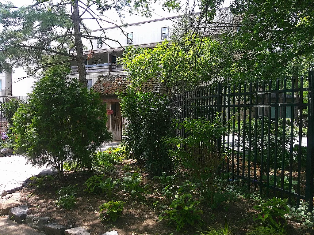 2 bed, 2.0 bath, $1,900 — Photo 2