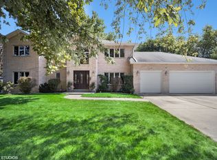 501 Warren Rd, Glenview, IL 60025