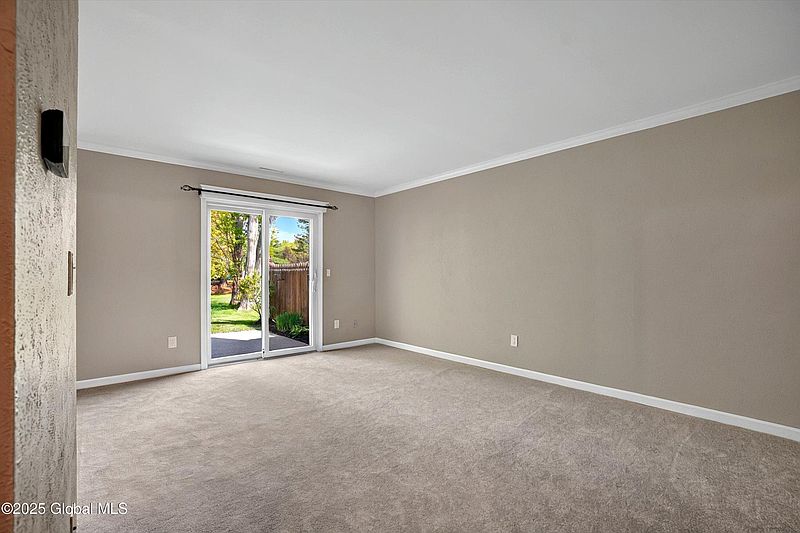 4th image of 82 Stoney Creek Drive