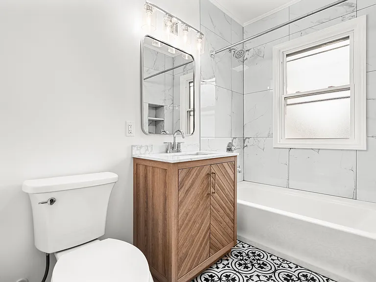 152 Maplewood Ave #2B — Photo 4