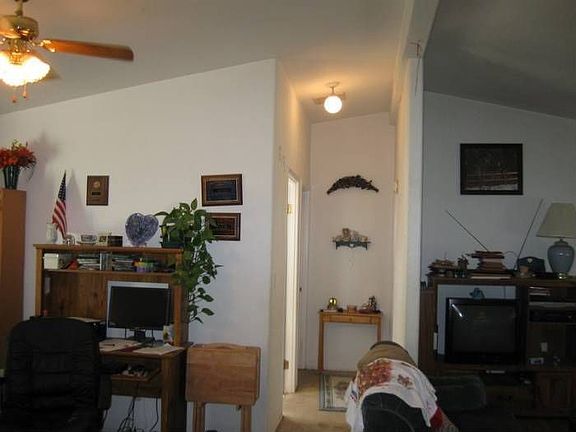 Dining Room/Hallway