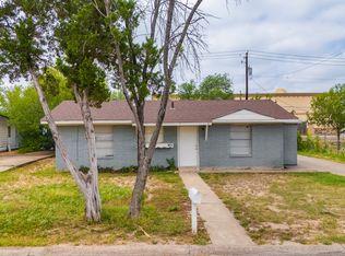 2344 Stanley Dr, Eagle Pass, TX 78852