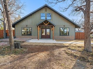 3304 Devalcourt Ave, Forest Hill, TX 76119