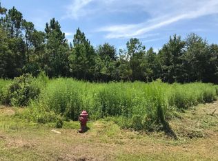 105 Hickory Ln, Waveland, MS 39520