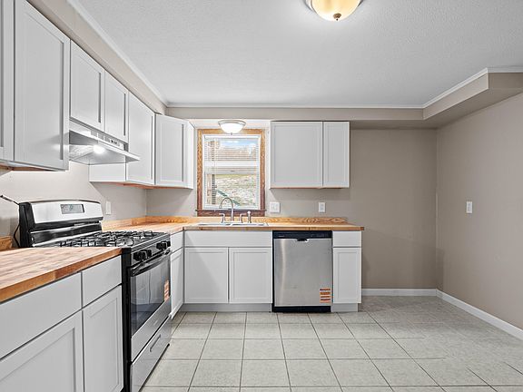 4th image of 531 Orient Ave