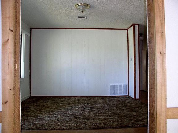 3rd image of 119 S Arrington Dr