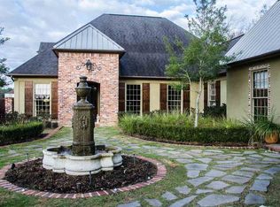 200 W Caldwood Dr, Beaumont, TX 77707
