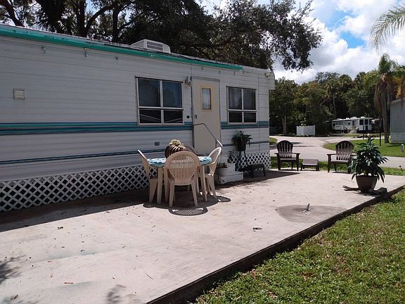 5th image of 1647 Moonbeam Dr #M2b