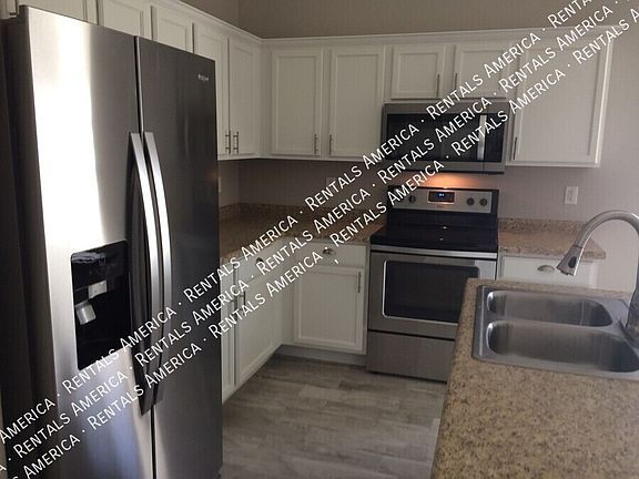 2nd image of 1367 E Poncho Ln