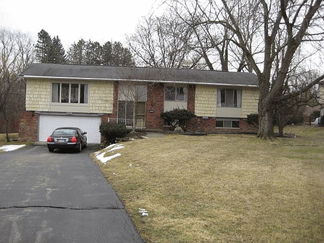 1st image of 5569 Powder Horn Dr