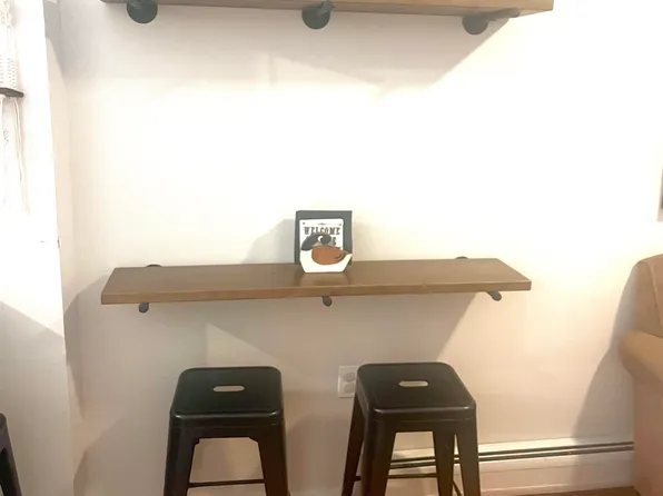 422 Bloomfield Street image 10 of 14