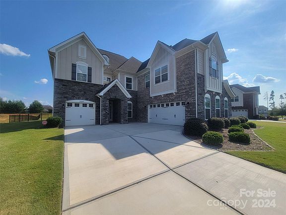 2nd image of 10249 Malmedy Park St
