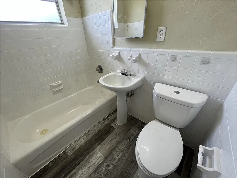 3225 NW 48th St #3221 — Photo 9