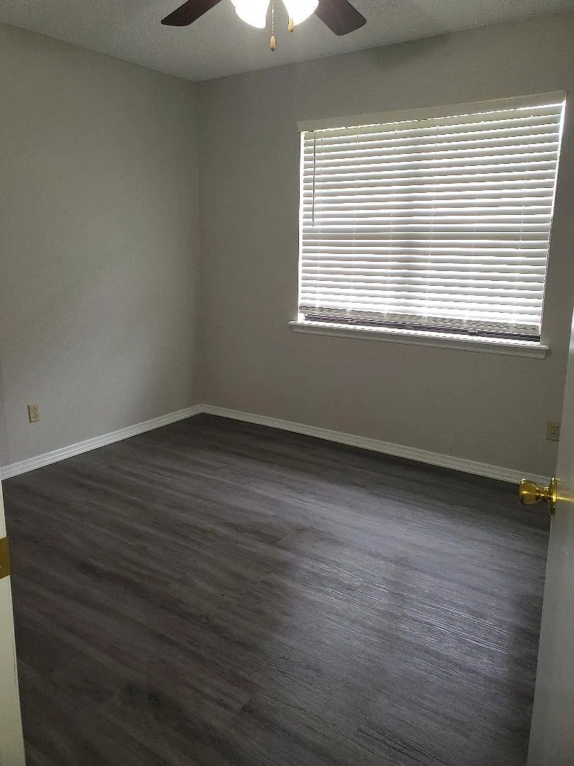3 bed, 1242 sqft, $1,200 — Photo 3
