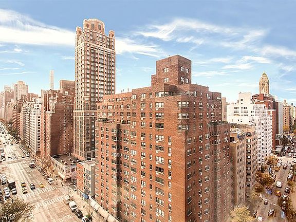 3rd image of 201 E 77th St APT 17D