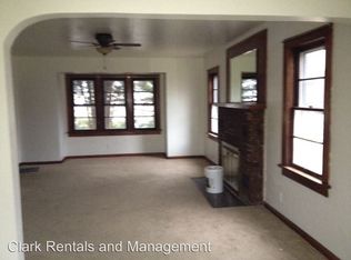 214 E 37th St, Anderson, IN 46013