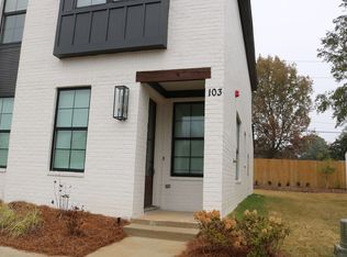30 Lynn Ln #200, Starkville, MS 39759