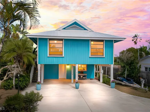 3236 6th Ave, Saint James City, FL 33956