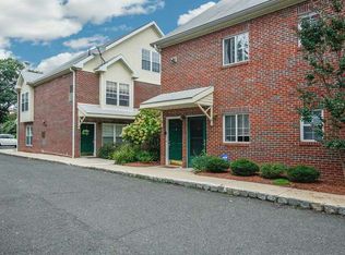 5 Hirschklau Ln, Fair Lawn, NJ 07410