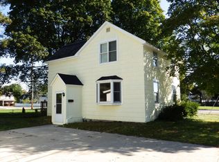 420 S Elm Ave, Gaylord, MI 49735