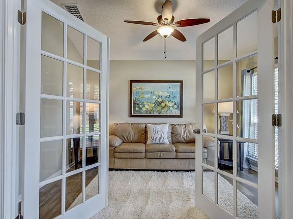4th image of 2468 Cedar Trace Dr W