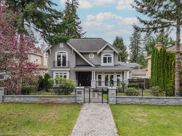 1328 Dogwood Ave, Vancouver, BC V6P 1J8