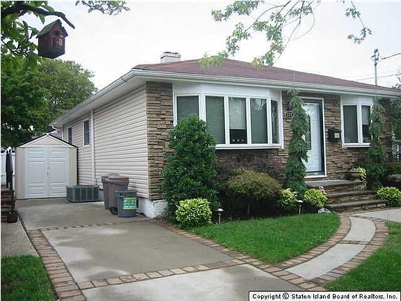 2nd image of 171 Fairbanks Ave