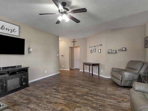 4th image of 7805 Topaz Way