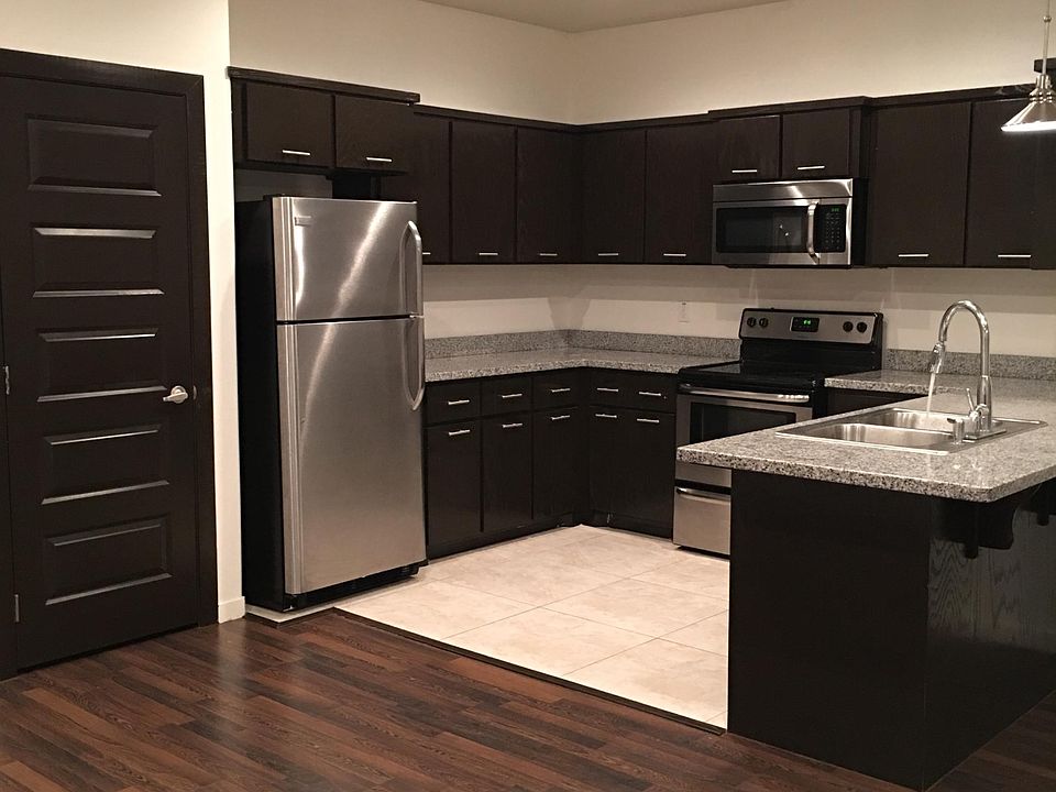 1st image of 1308 Camellia Ave #B