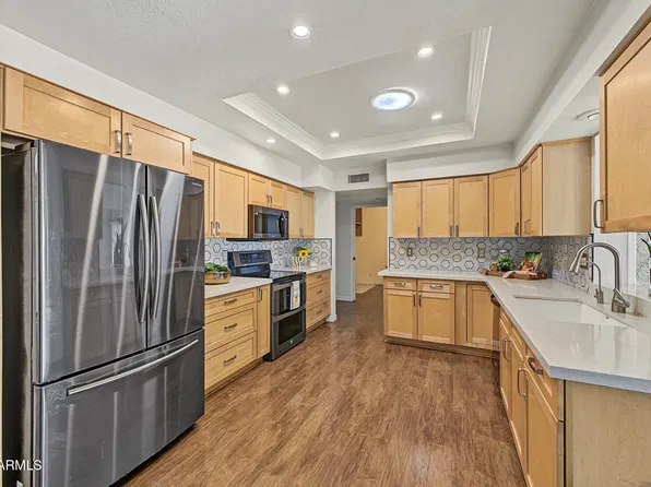 7864 E MENDOZA Avenue, Mesa, AZ 85209