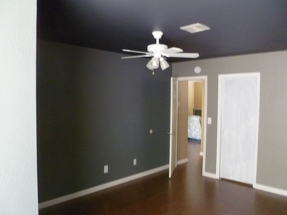 2nd image of 10170 E Vicksburg St