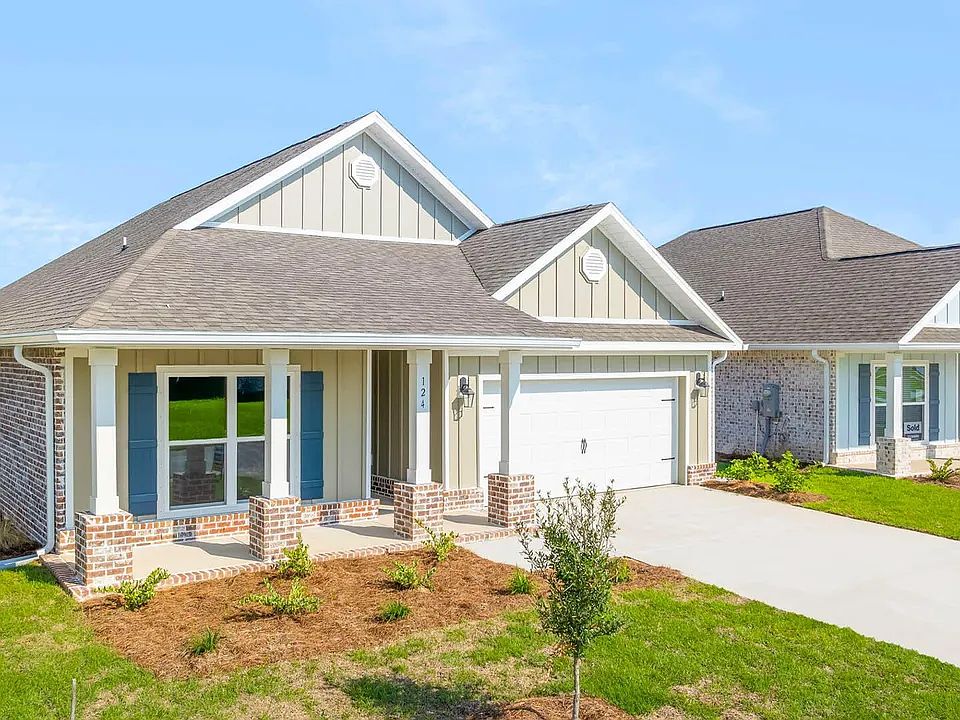 1st image of 124 Gray Owl Dr