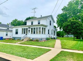 708 Emmet St, Watertown, WI 53094