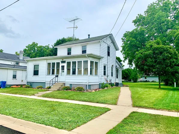 708 Emmet St, Watertown, WI 53094