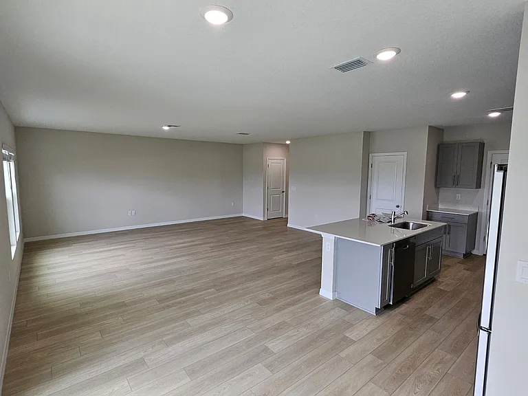37327 Sagemoor Dr — Photo 2