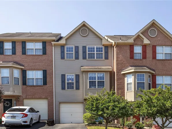 116 Hillvue Dr, Seven Fields, PA 16046