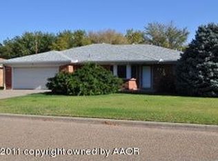 325 Mustang St, Fritch, TX 79036