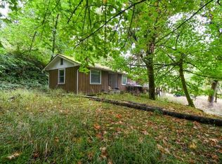 32475 Fox Hollow Rd, Eugene, OR 97405