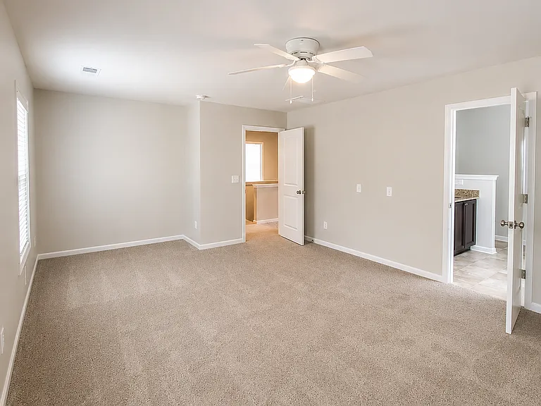 250 Bent Holly Dr — Photo 9
