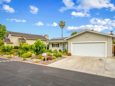 1015 Primrose Ln, Gilroy, CA, 95020