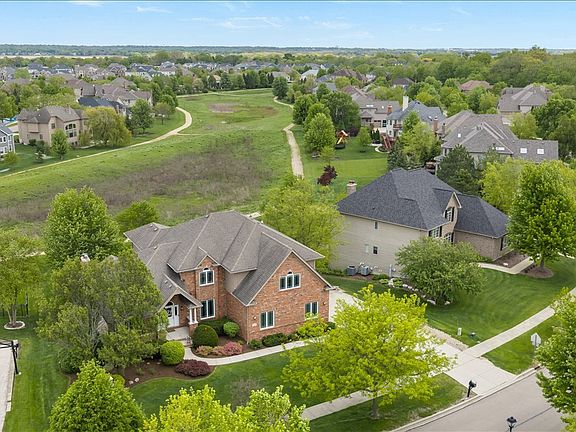 3rd image of 430 Alberosky Way
