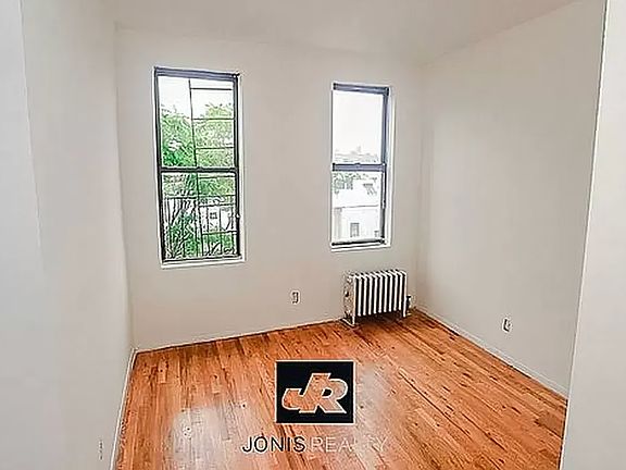 2nd image of 119 Saint Marks Pl APT 22