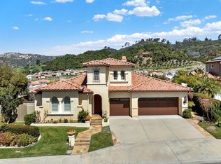 2454 Honeybell Ln, Escondido, CA 92027