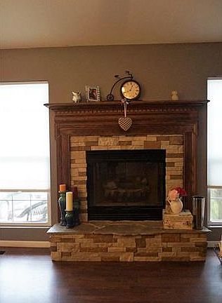 5th image of 1379 & 1383 Lakeshore Dr