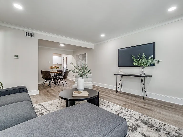 10211 Regal Oaks Dr #120 — Photo 18
