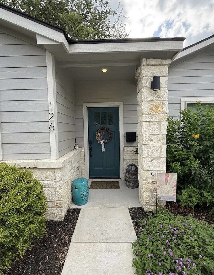 3 bed, 1246 sqft, $750 — Photo 1