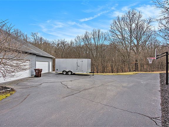 5th image of 7002 Dunloe Ct NE
